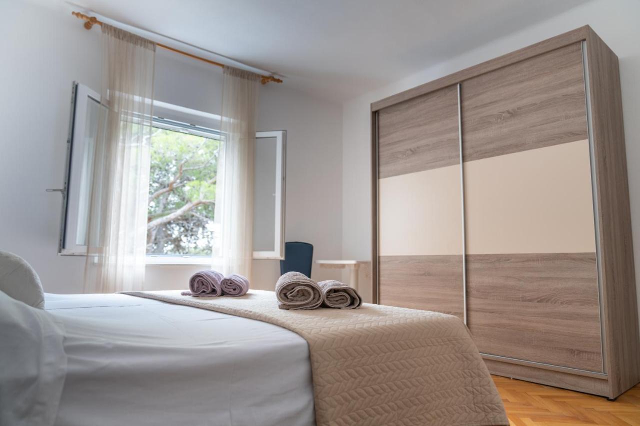 Sidus Maris, Spacious Seaside Apartment With Free Parking Martinšćica Buitenkant foto