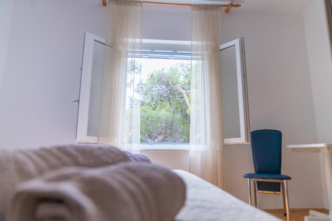 Sidus Maris, Spacious Seaside Apartment With Free Parking Martinšćica Buitenkant foto